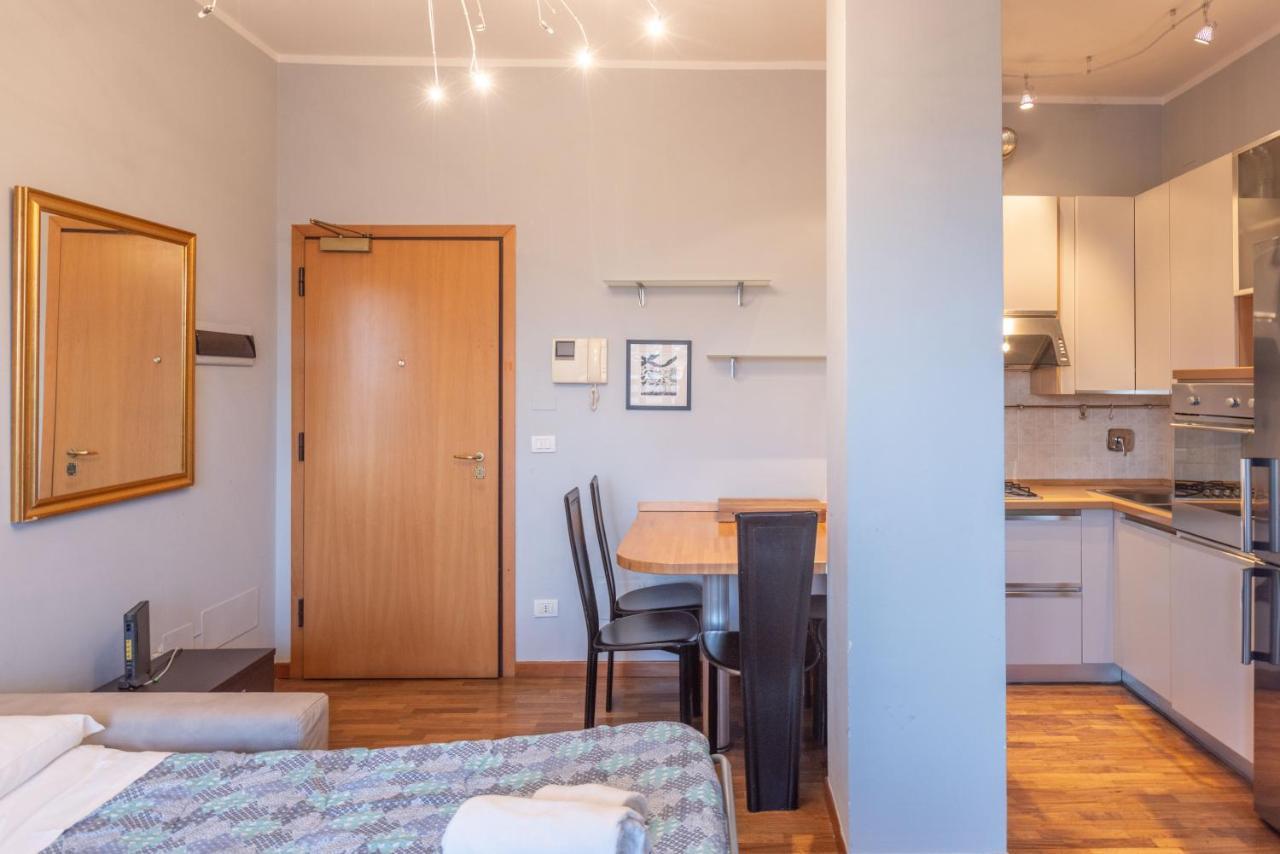 Masini Sky, By Short Holidays Apartment *