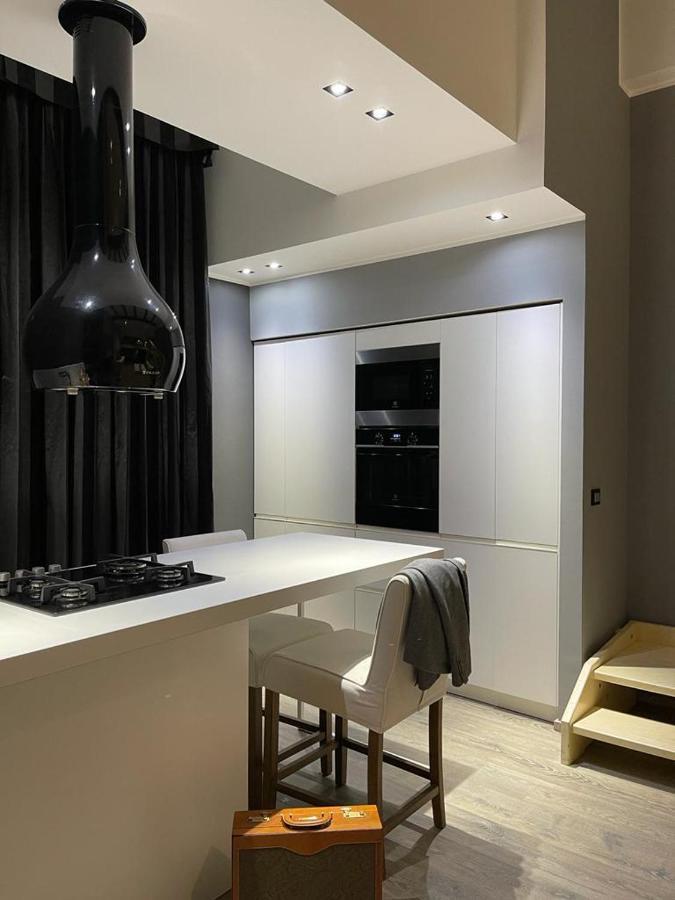 Apartment Portici Design - Historical Center *