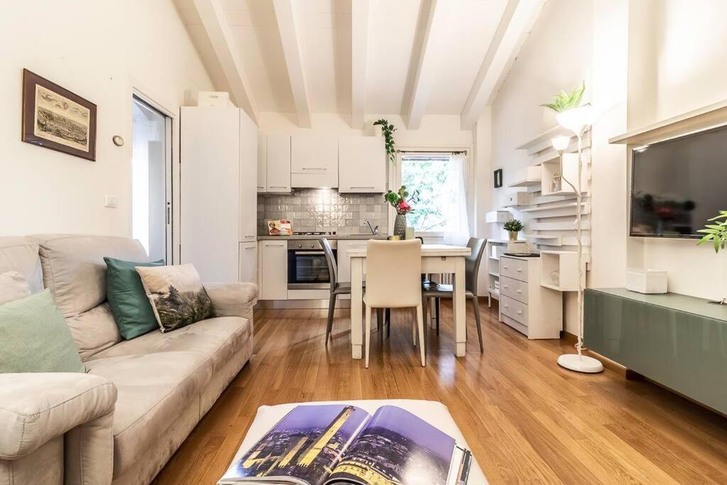 Del Borgo Sweet Home, In The Heart Of The Apartment