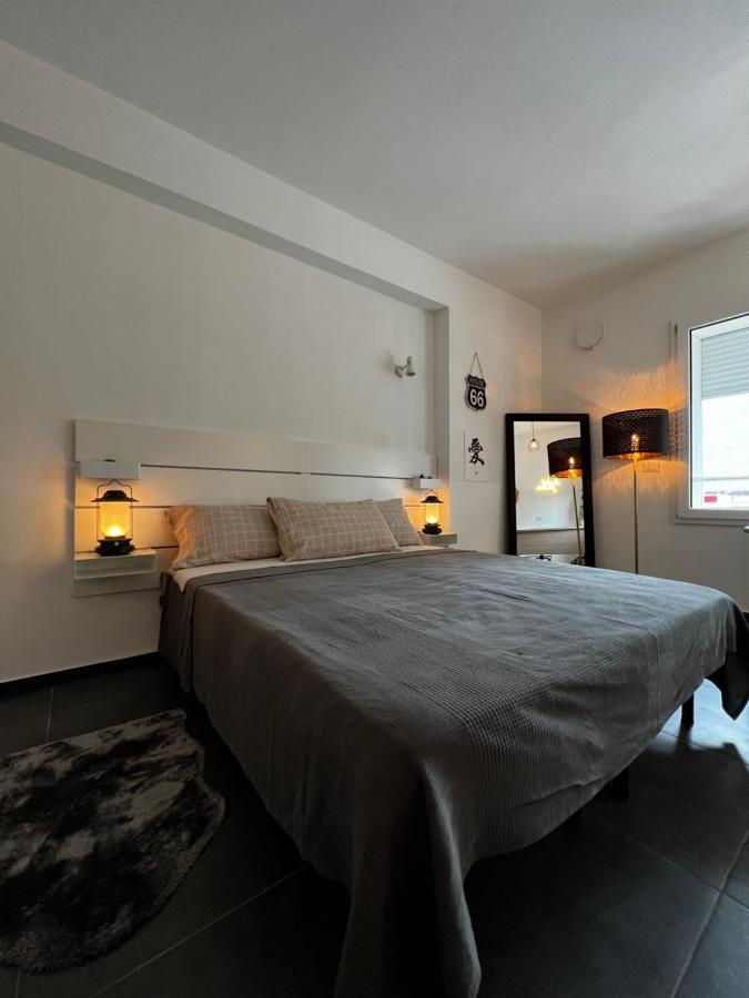 Stylish Studio Metro 40 Apartment