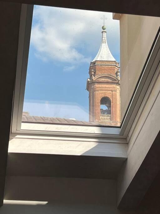 Asinelli Luxury Apartamento *