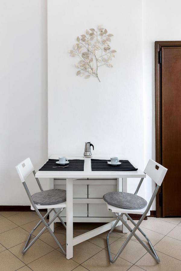 White Leaves By Wonderful Italy * Bolonha