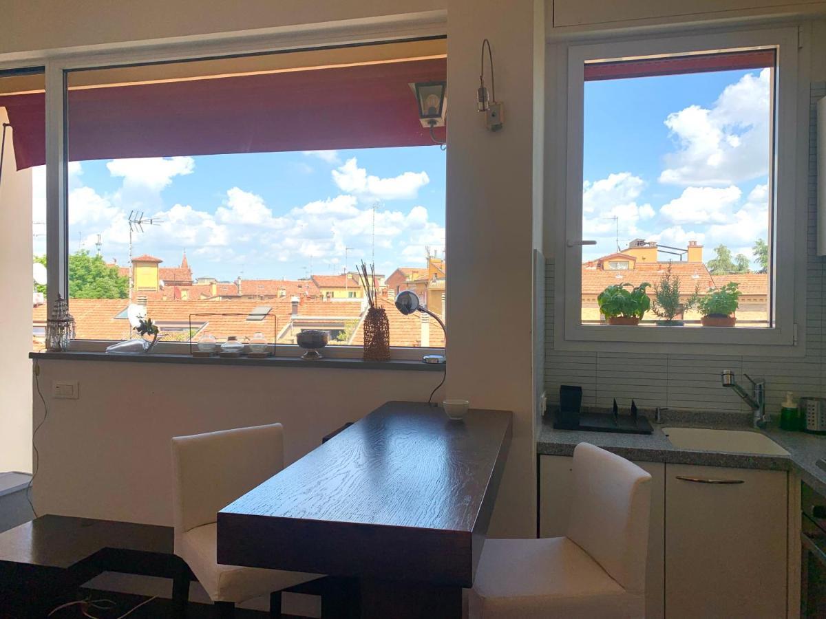Charming Towers-roofs View Apartment