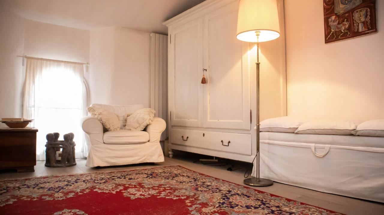 La Finestra Apartment *