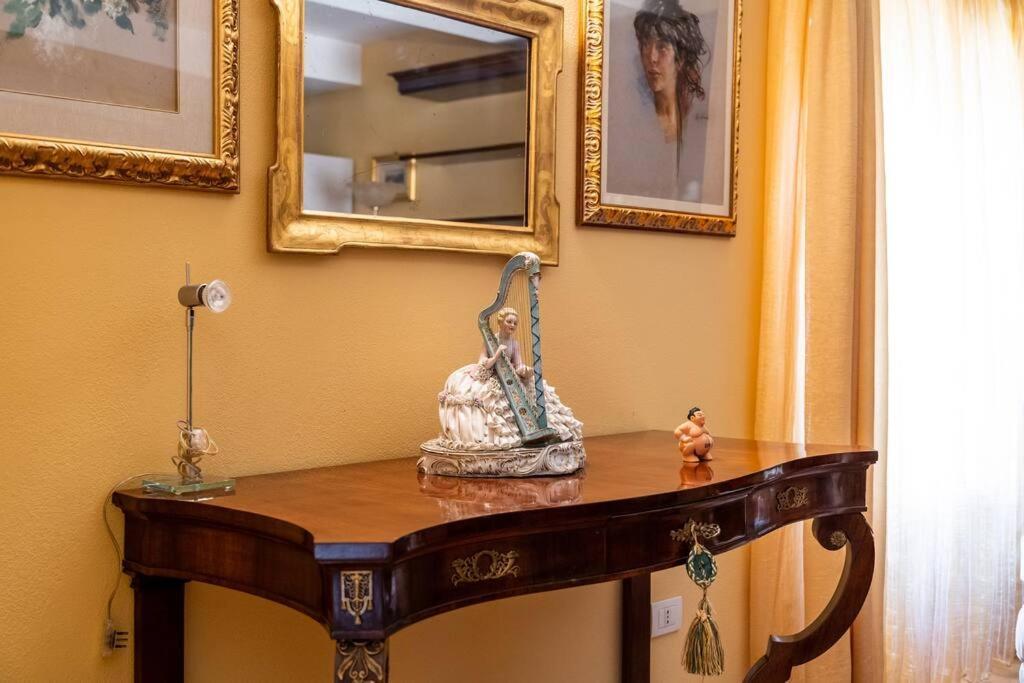 Apartment Deliziosa Casa Nel Centro Di Palazzo Storico Zambeccari Bologna