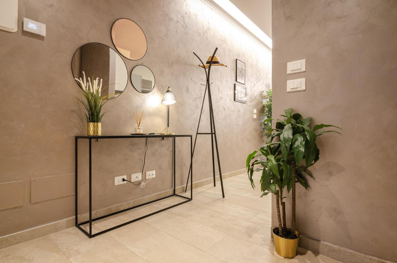 Goito Luxury Apartment, In The Historical Center Apartamento Bolonha