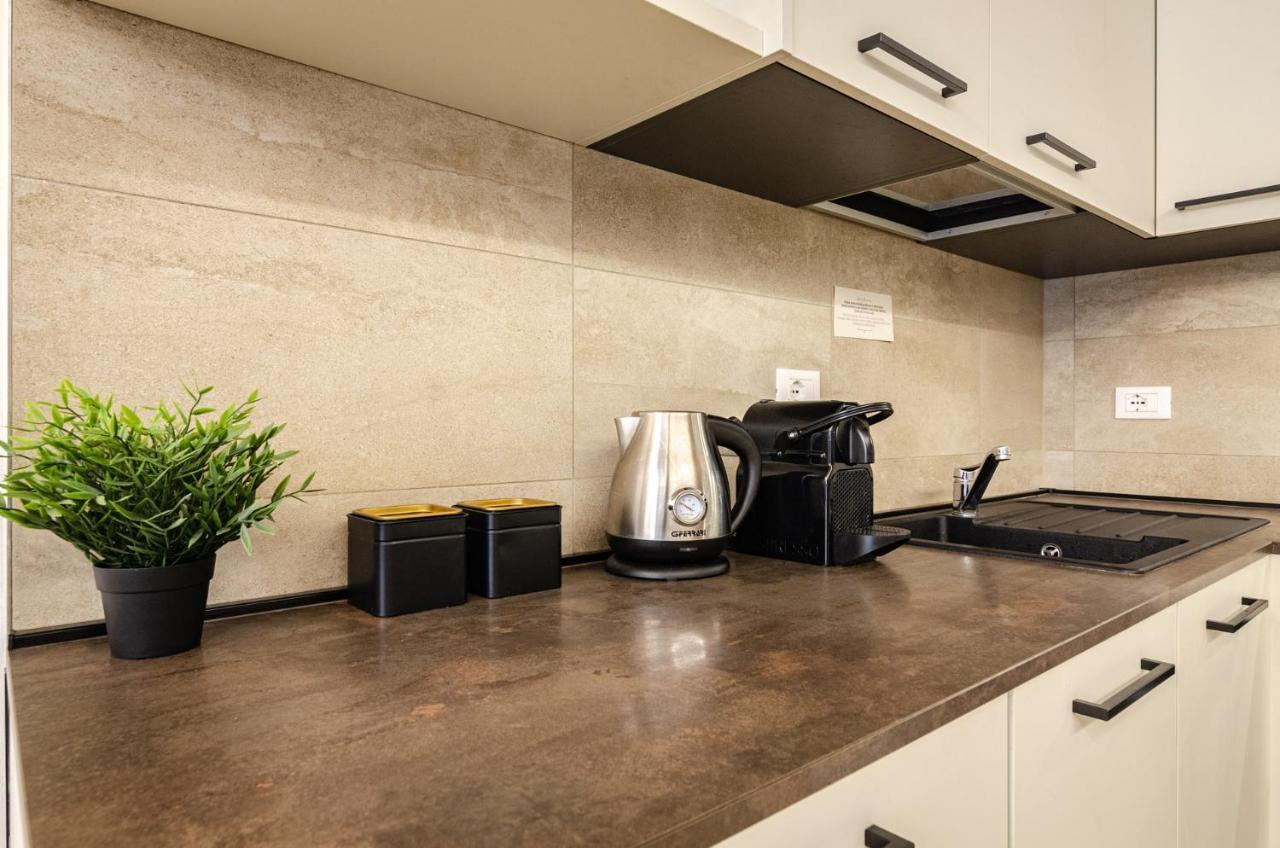 Goito Luxury Apartment, In The Historical Center Apartamento