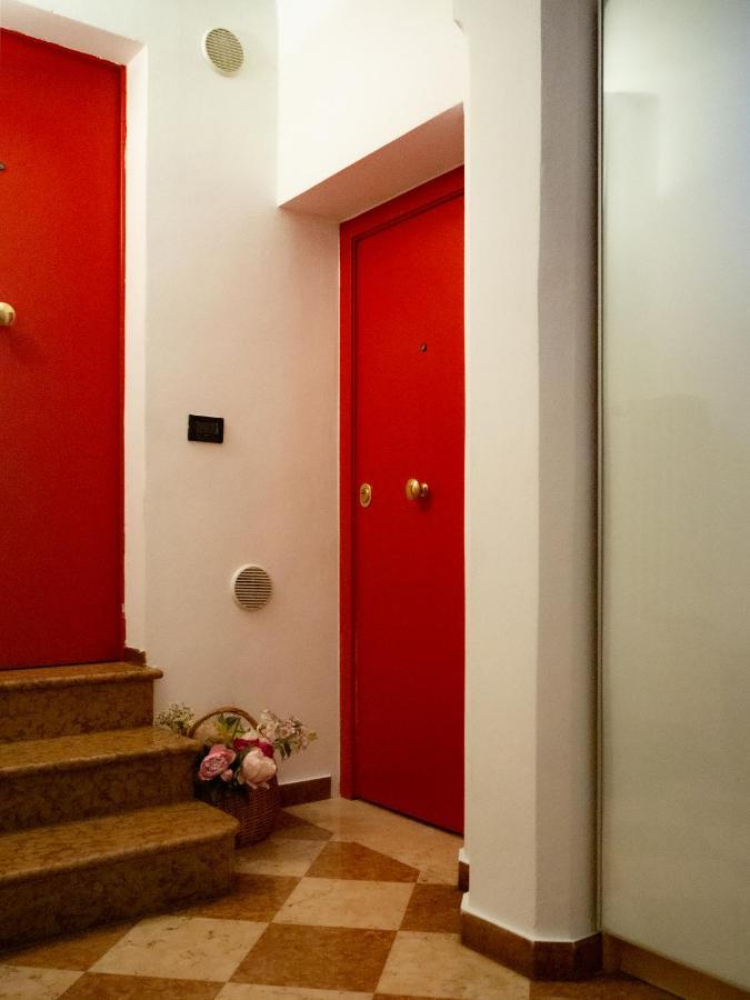 Monolocale Sui Tetti Di - Via Indipendenza * Bologna