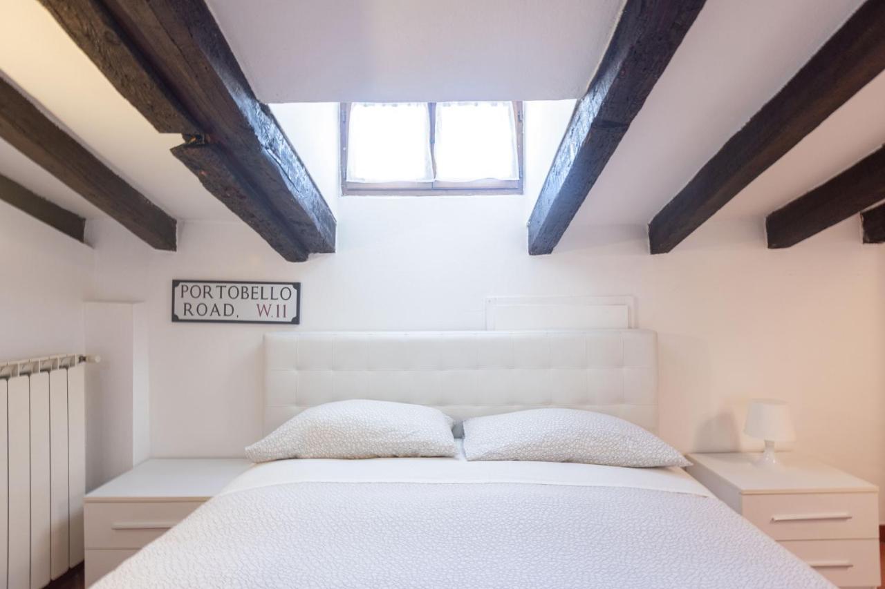 Apartment Beautiful Penthouse In Center With Balcony *