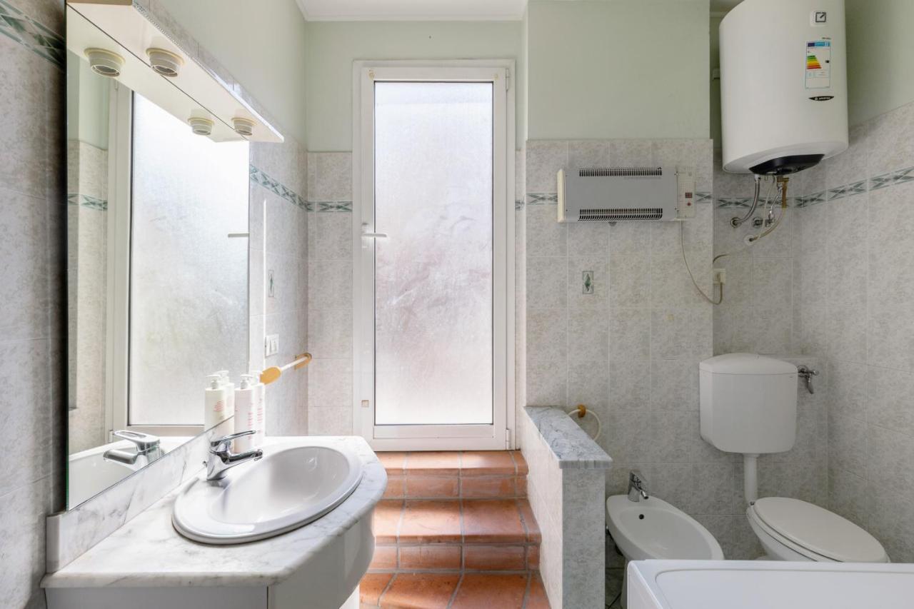 Bright With Balcony By Wonderful Italy Apartment *