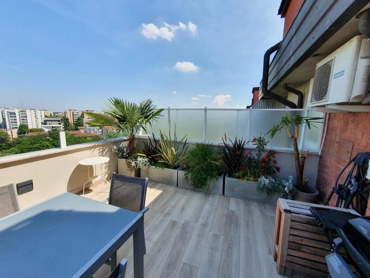 Penthouse F8 - Panoramic Terrace, View Two Towers *