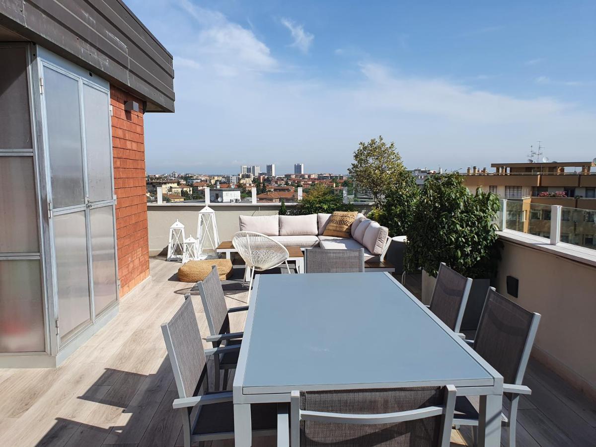 Penthouse F8 - Panoramic Terrace, View Two Towers *