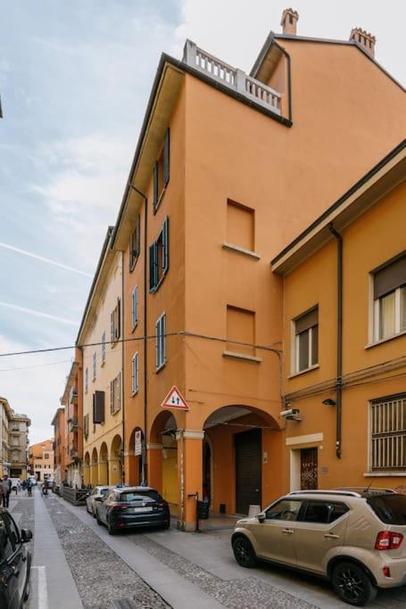 In Via Del Pratello
