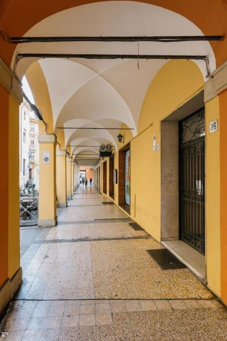 In Via Del Pratello Apartment