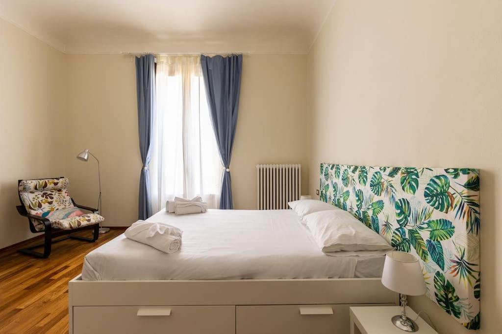 In Via Del Pratello Apartment *