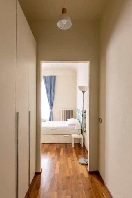 Apartment In Via Del Pratello Bologna