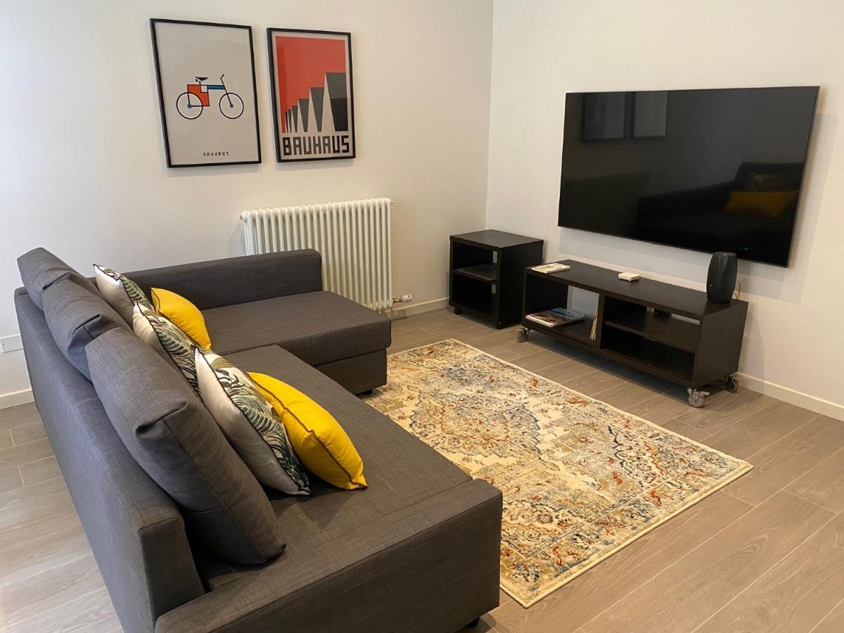 Apartment Caseospitali - Bologna Studio 1, Grande Bilocale Con Arredo Design E Posto Auto Per 4 *