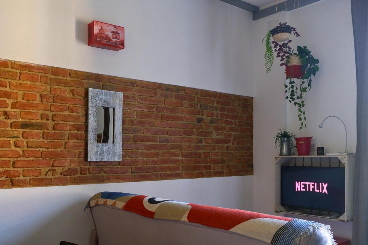 Free Parking & A/c Sant'orsola Cozy Bologna