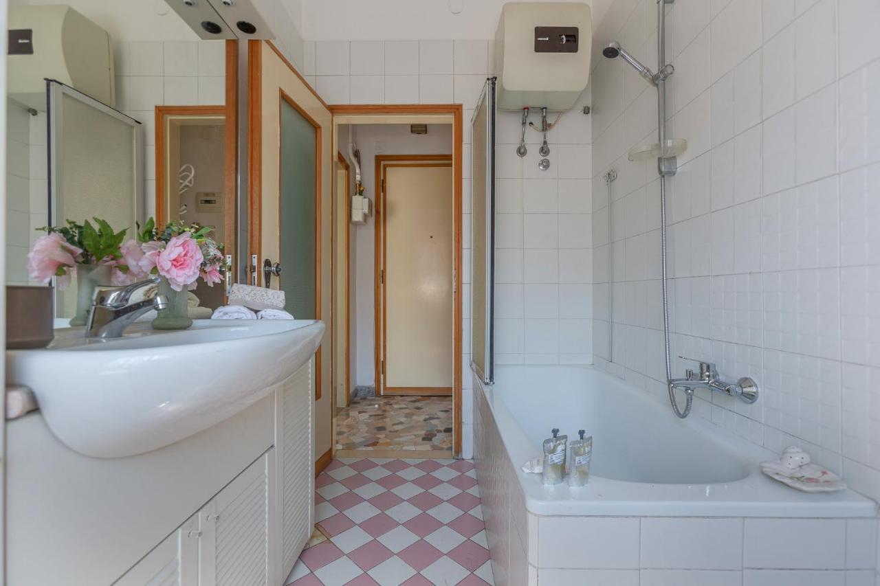 Rimesse & Ospedale Sant'orsola Apartment *