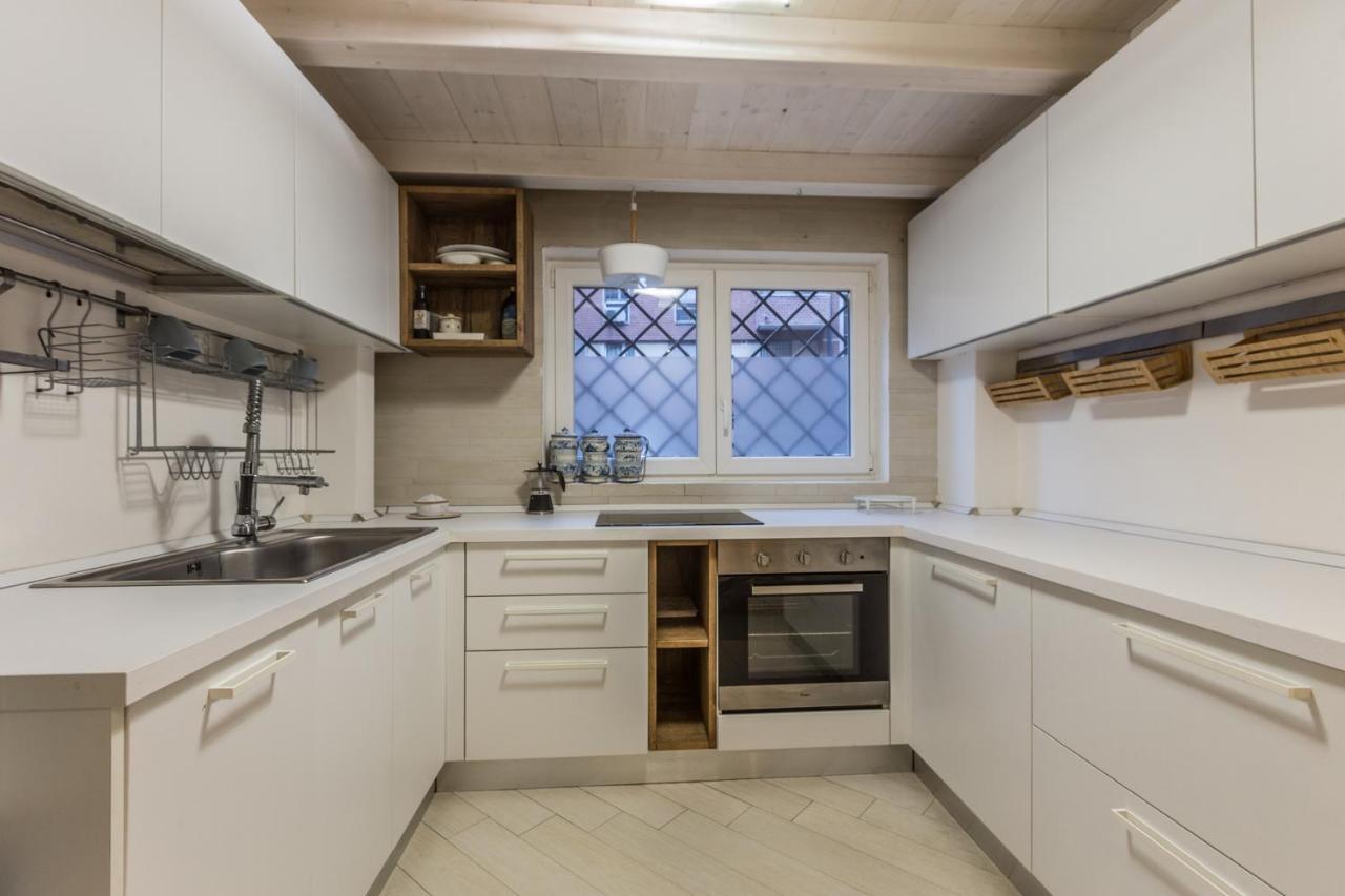 All'ombra Della Luna, By Short Holidays Apartment Bologna