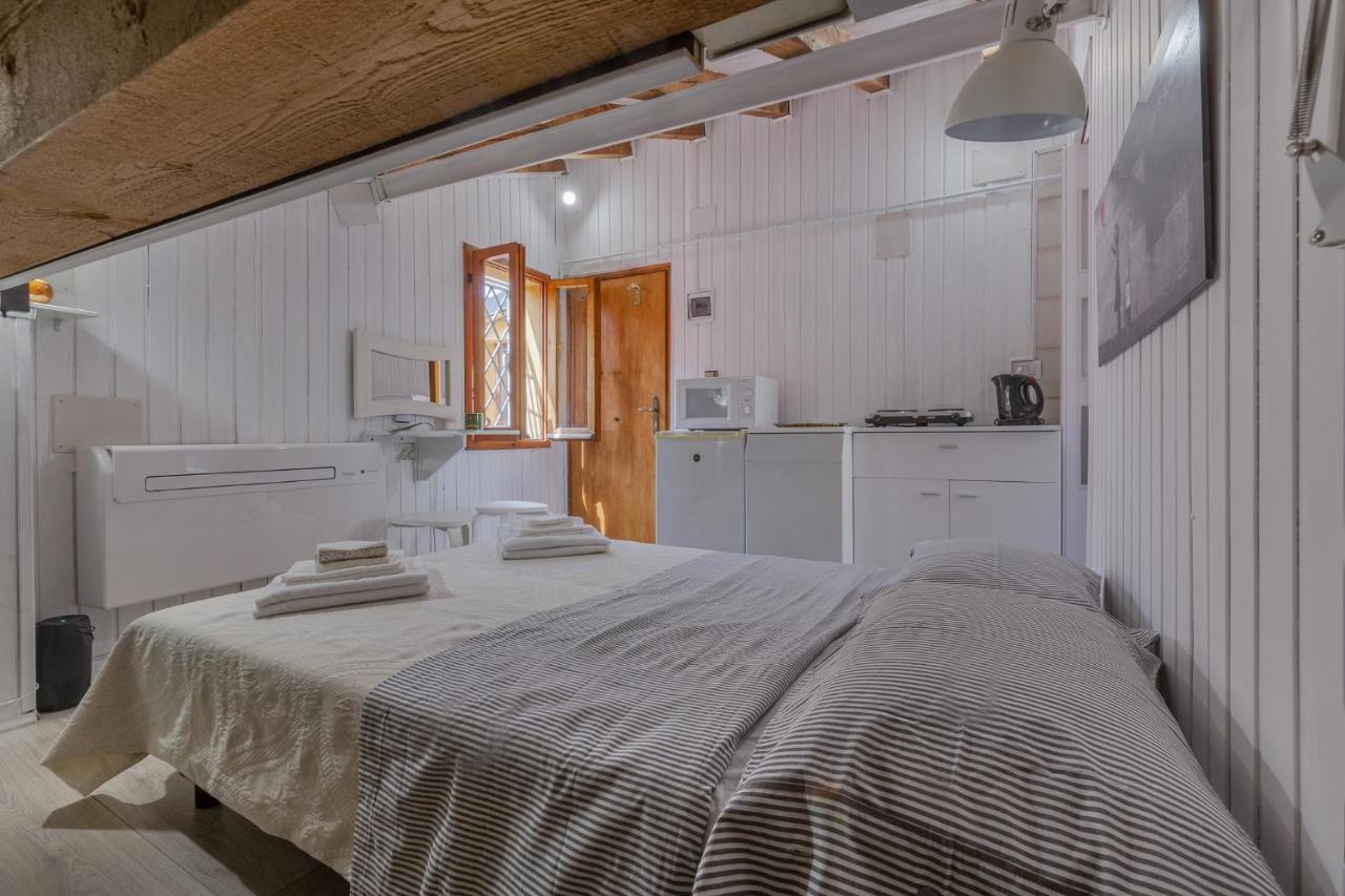 Apartment Aposa Little House
