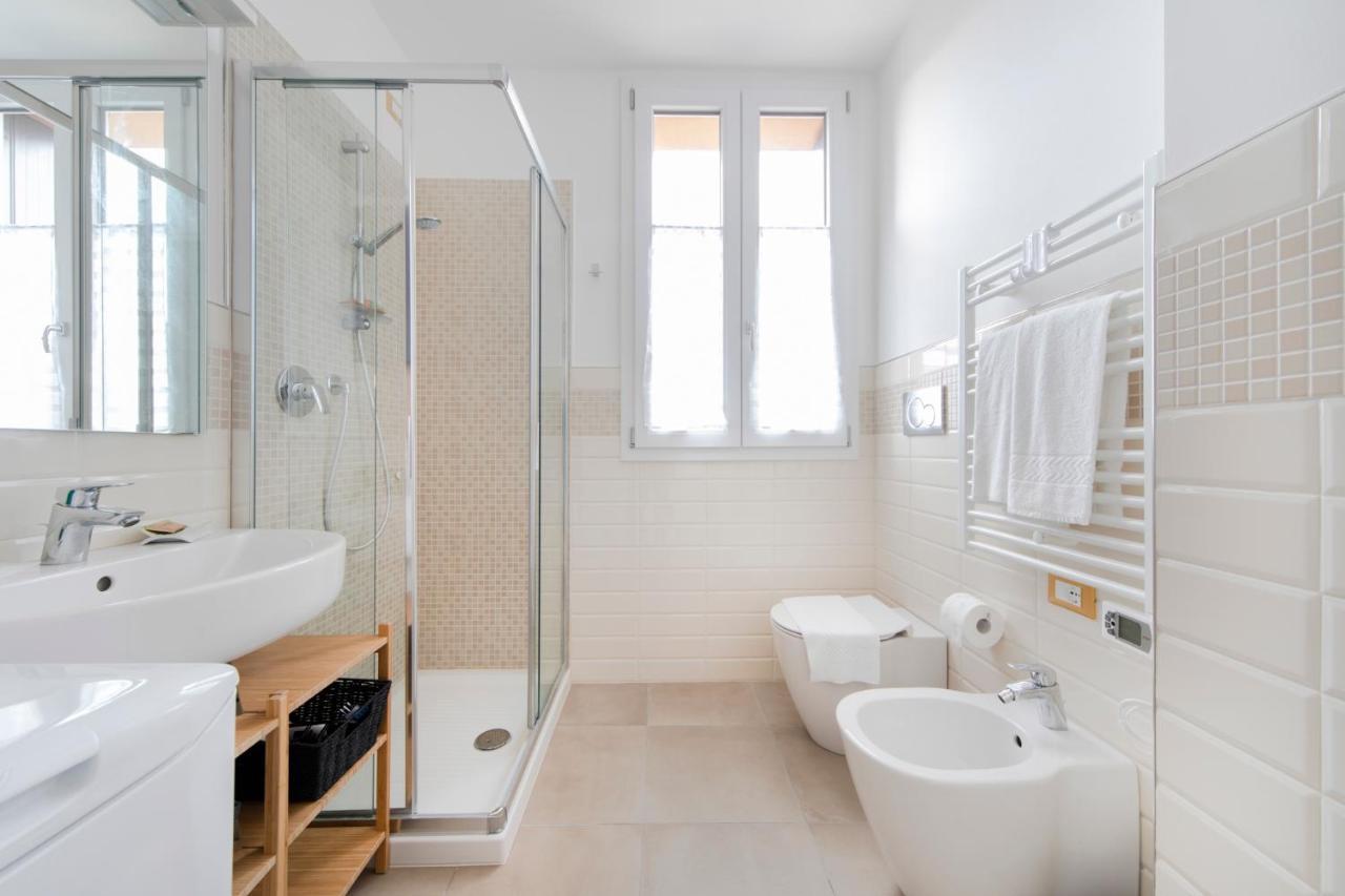 Realkasa Pool & Parking Flat Apartment