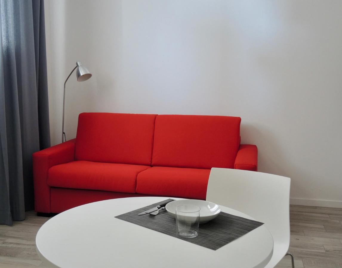 Libo House, By Short Holidays