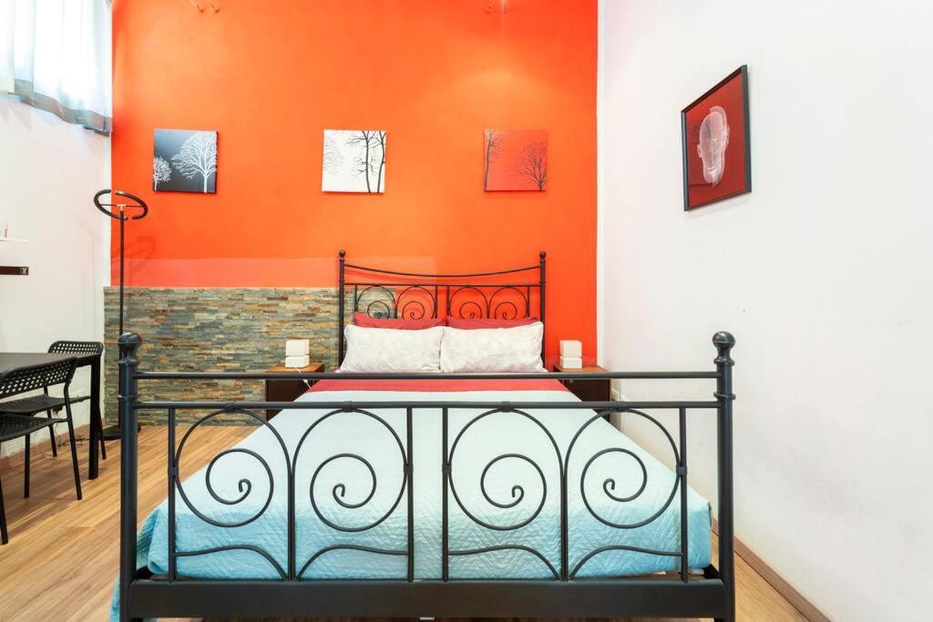 And Cozy Loft With Courtyard Bologna
