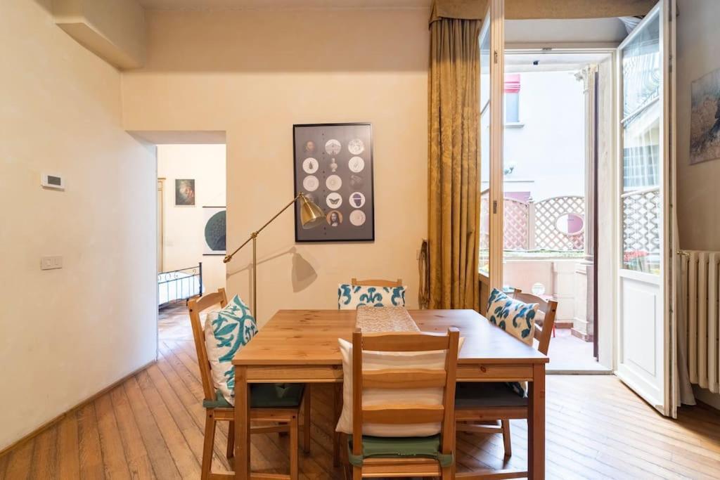 Elegante E La Foglia D'oro Apartment