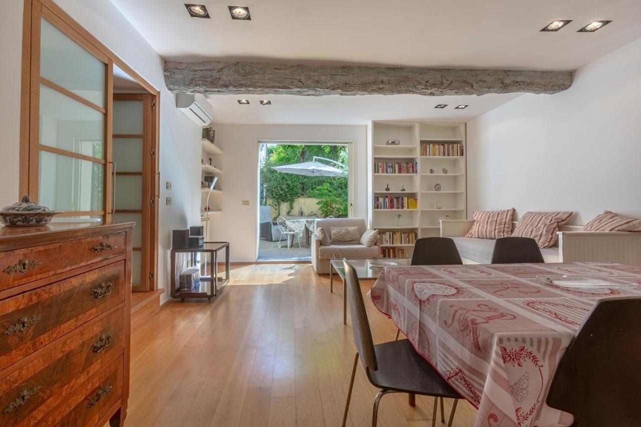 Pleasant With Garden Apartment *