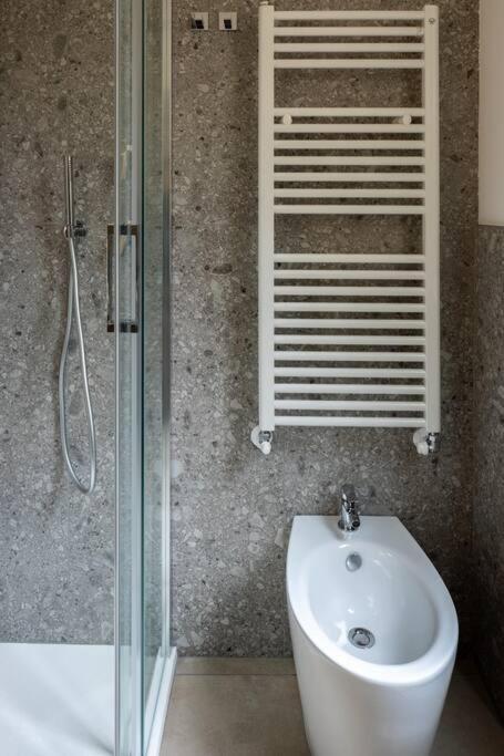 Apartment Isaia - 10 Minutes From Piazza Maggiore *