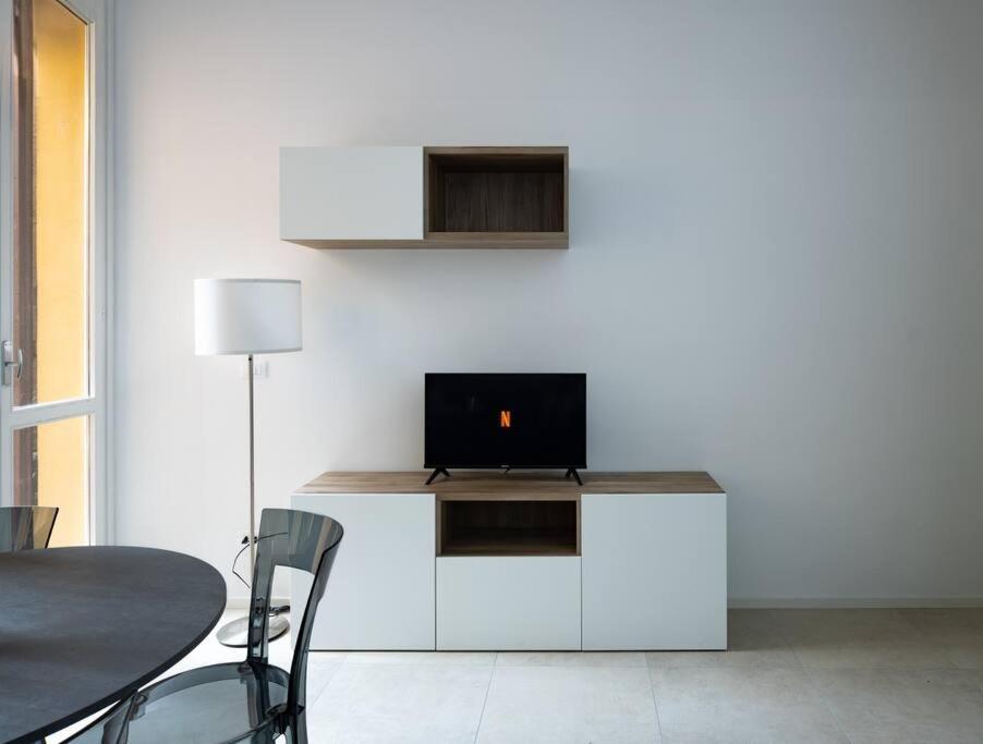 Isaia - 10 Minutes From Piazza Maggiore Apartment *