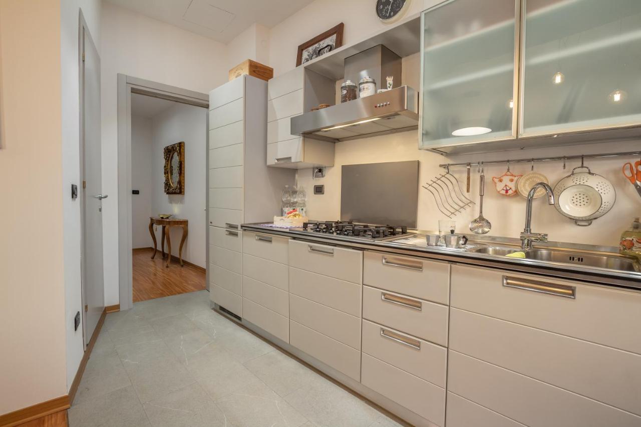 Realkasa Senzanome Flat Apartment