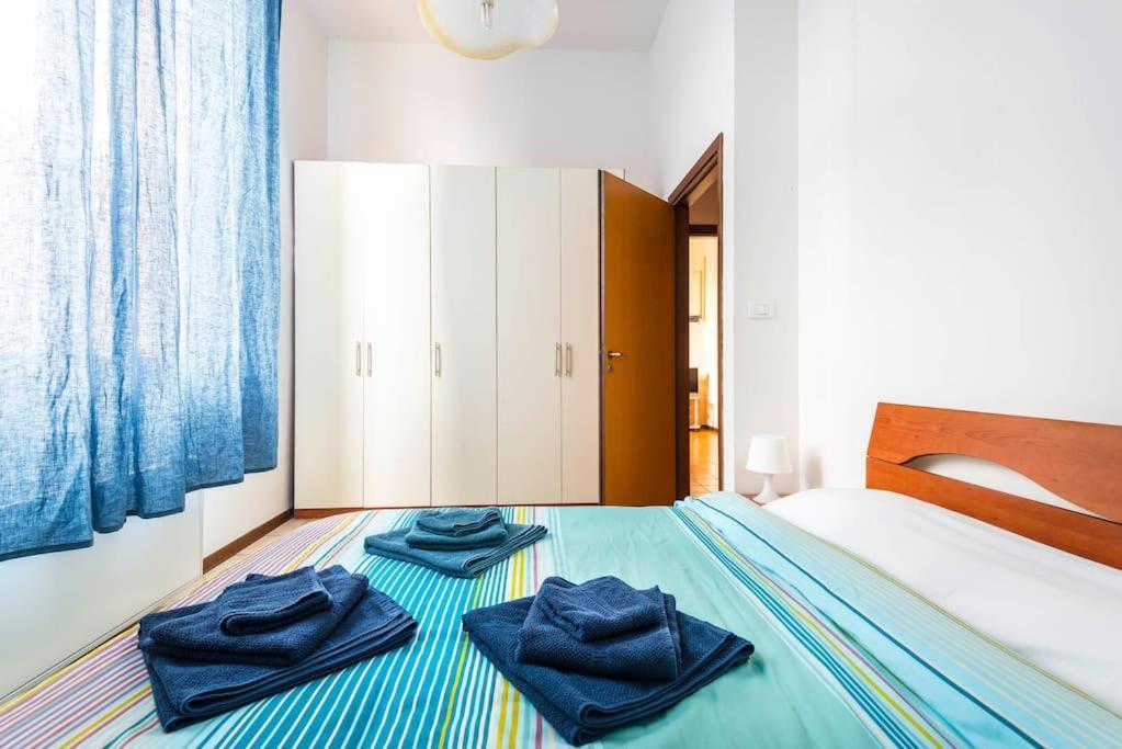 Center Train Station Apartment *