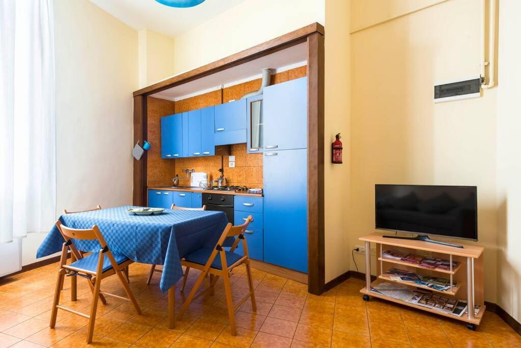 Center Train Station Apartment