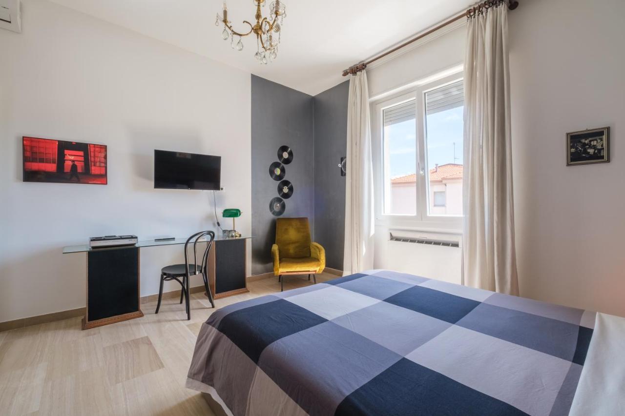 Fabula 3 With Private Bathroom Bed & Breakfast