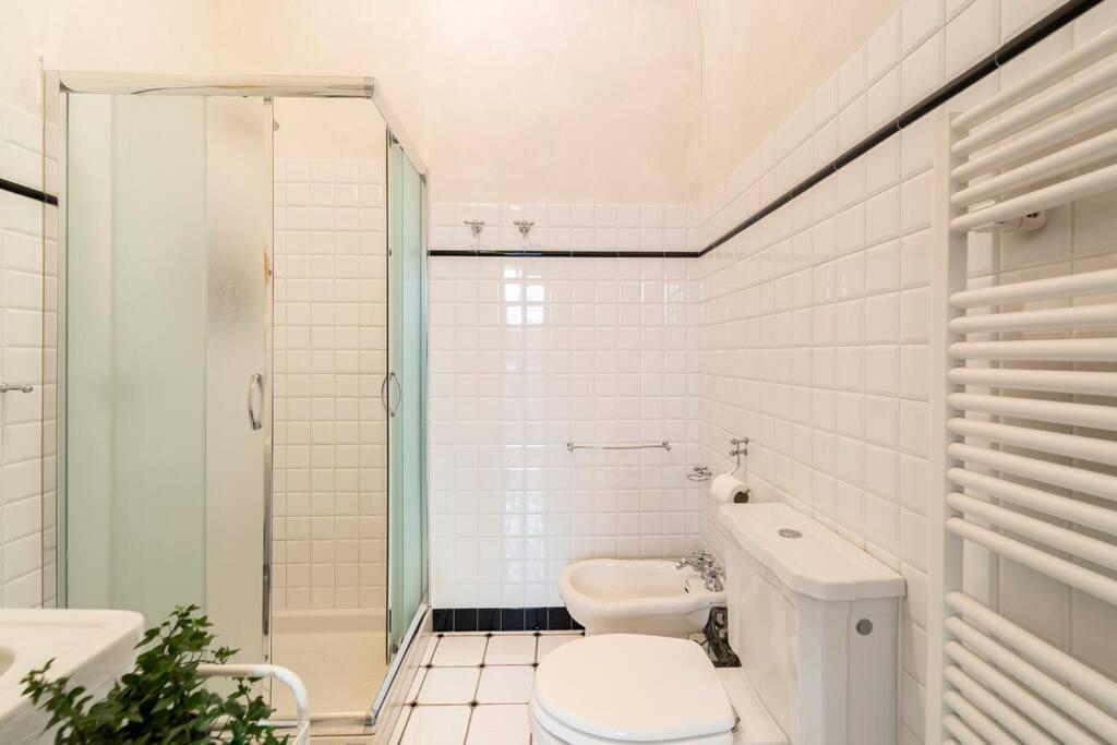 Apartment Elegante E La Foglia D'oro Bologna
