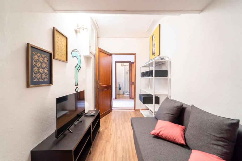 And Cozy Loft With Courtyard * Bologna