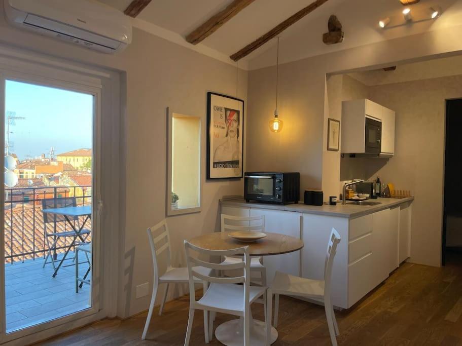 Romantic Attic With Panoramic View * Bolonha