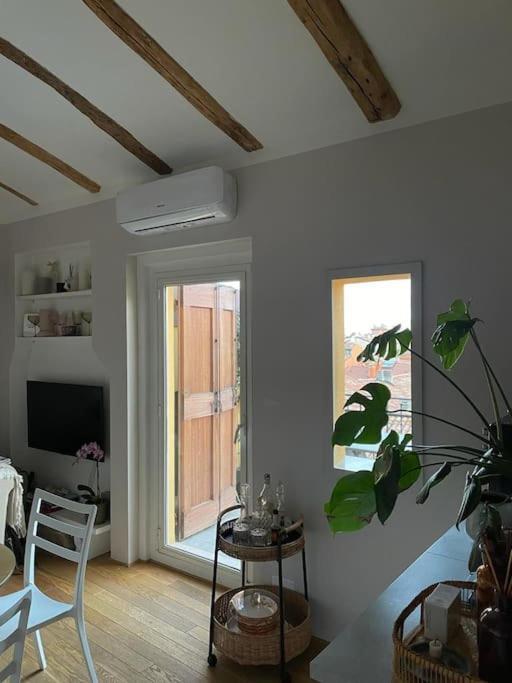 Apartment Romantic Attic With Panoramic View