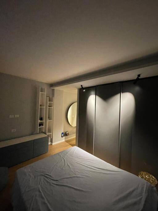 Apartment Best Place In Next 2 Towers *