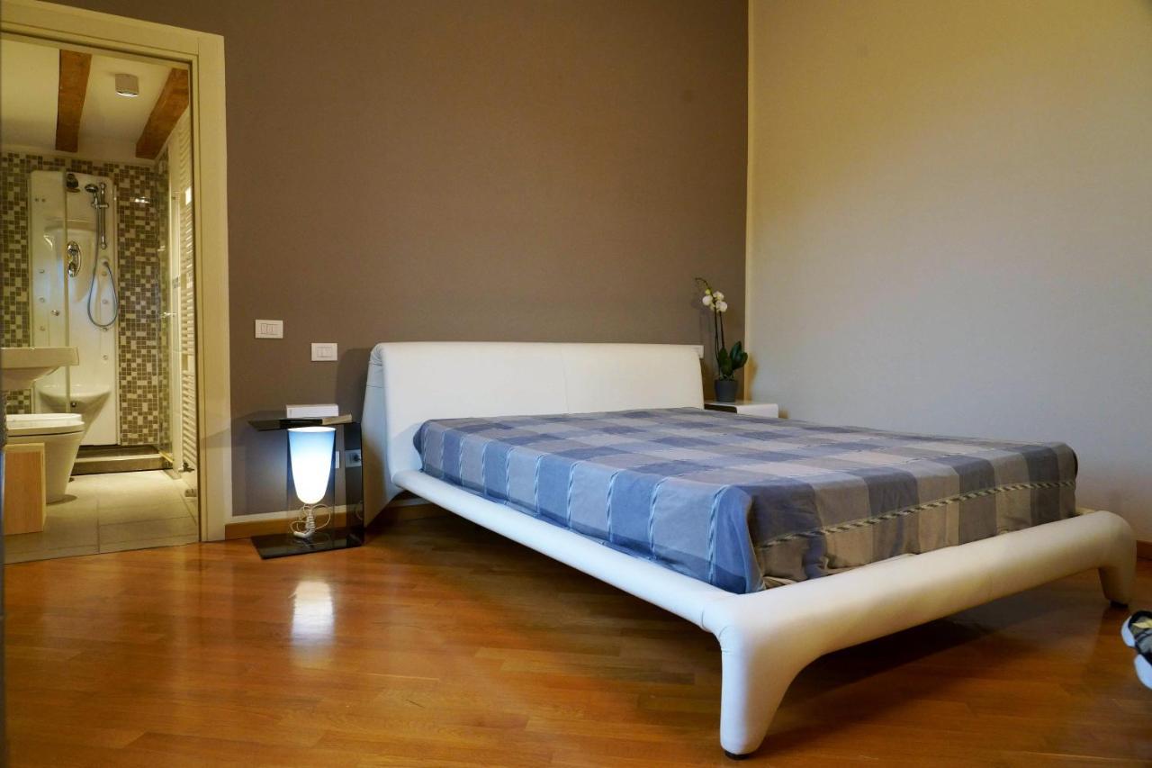Pompeo Apartment *