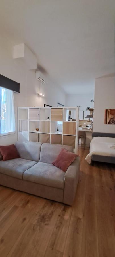 Apartment Piazza La Veneta New Very Close To The Center And Hsorsola Bologna