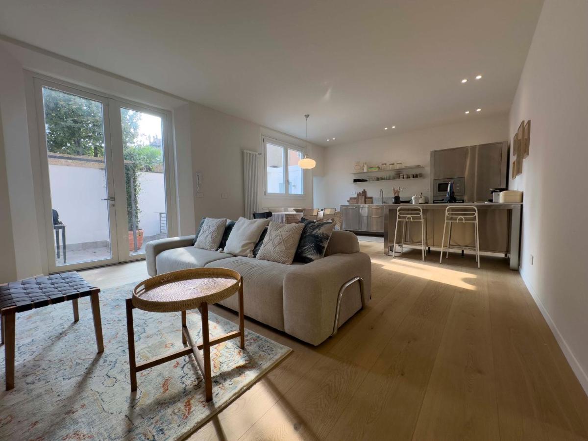 Realkasa Charming Luxury Apt. Apartment