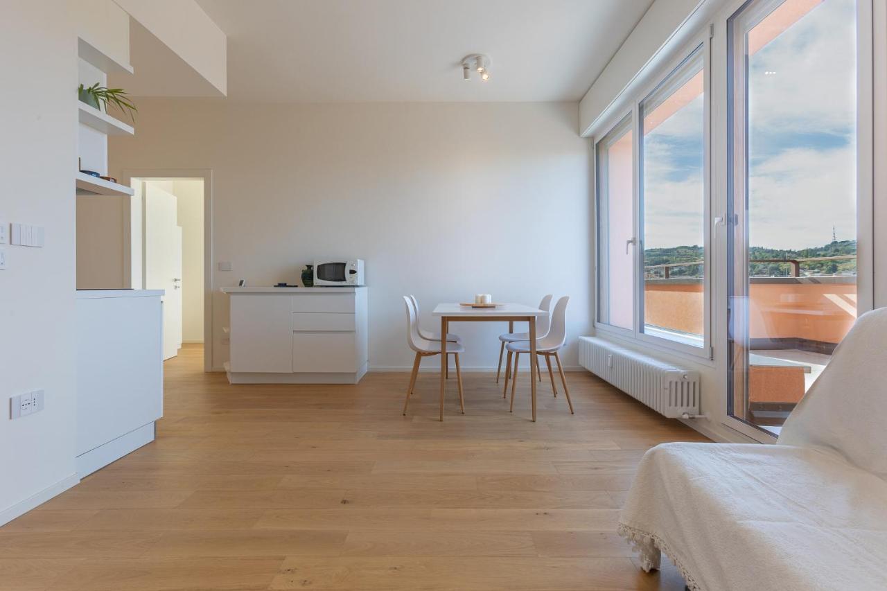 Hills View - Stunning Attic With Terrace *