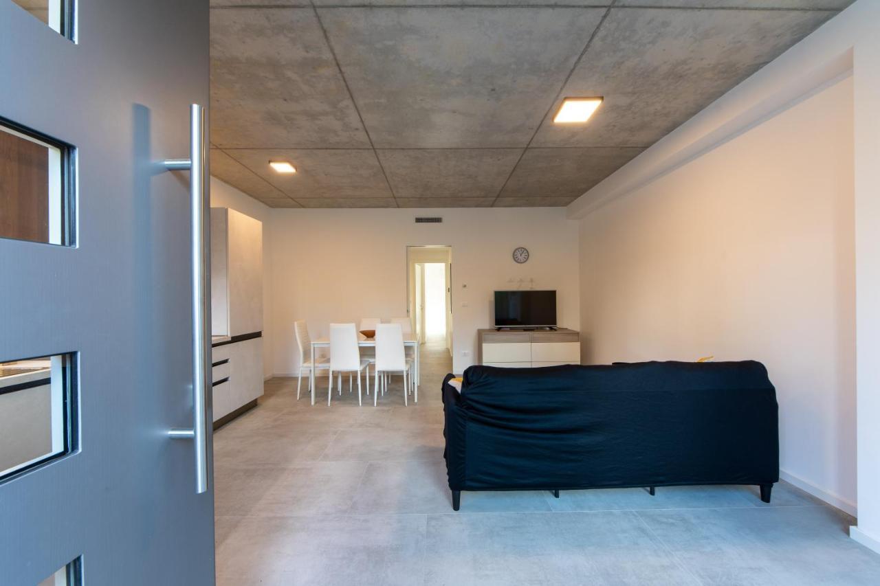 Apartment Housmart Toscana 53 White