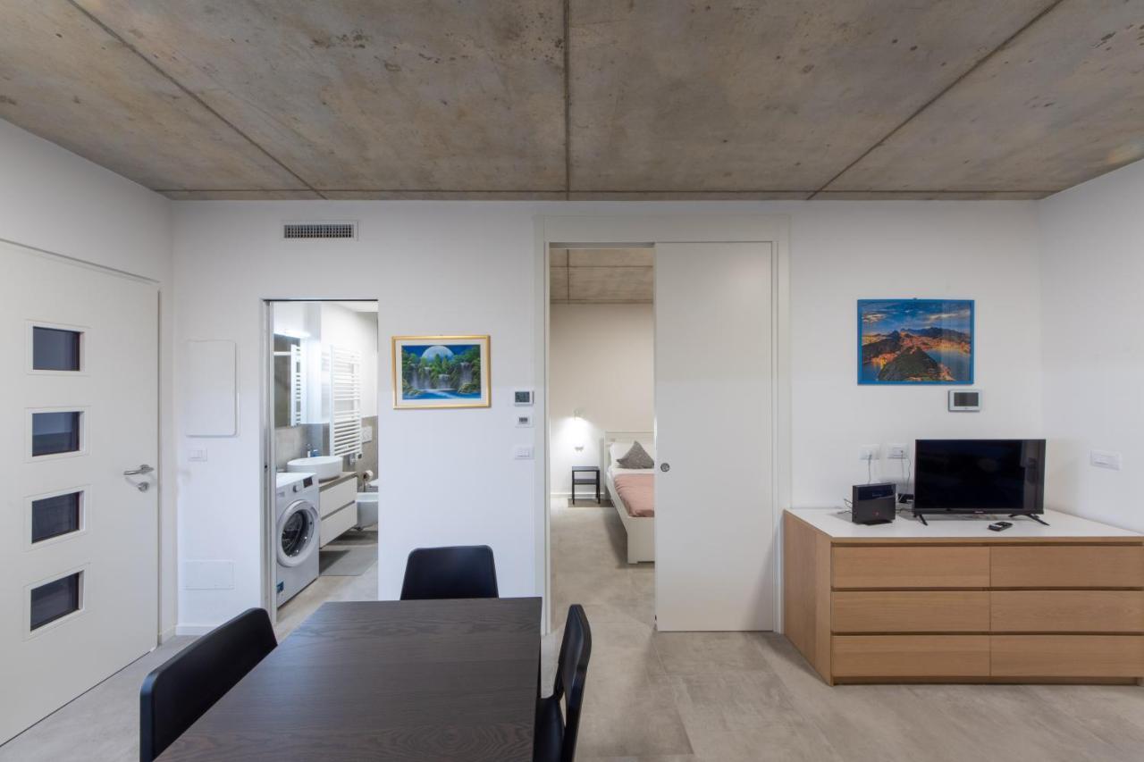 Housmart Toscana 53 Black Apartamento *