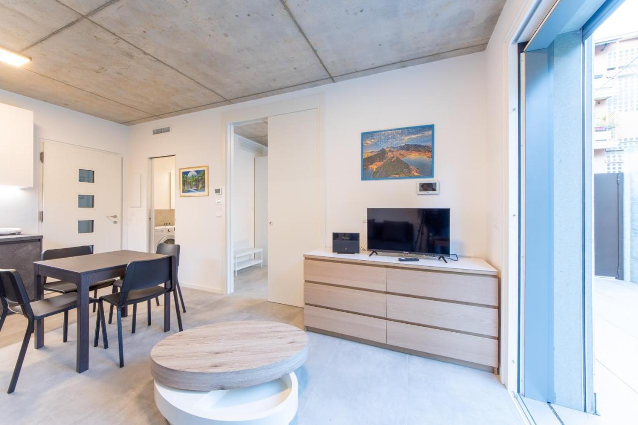 Housmart Toscana 53 Black Apartamento