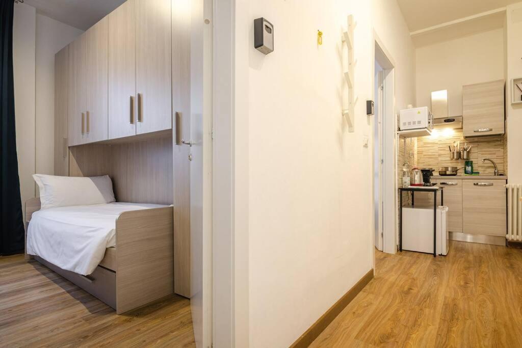 Apartment 24