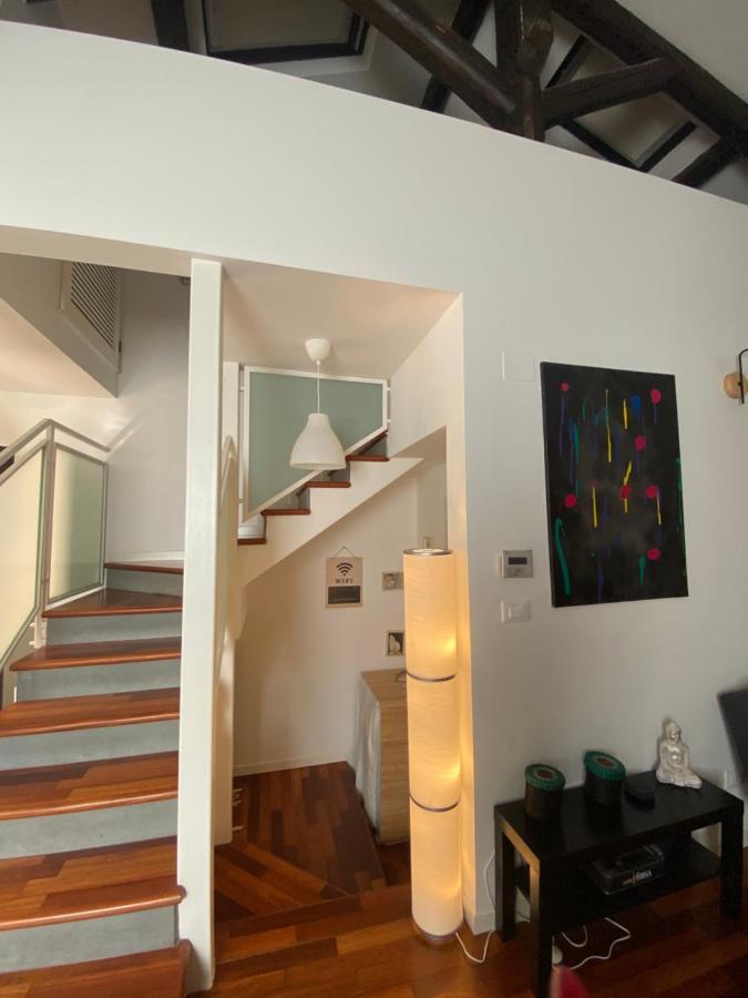 La Casa Di Giulia, Spazioso Loft Su Due Livelli A 10 Minuti Di Macchina Dal Centro Apartment